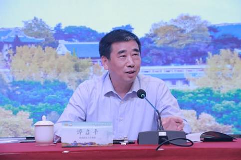 谈球吧体育