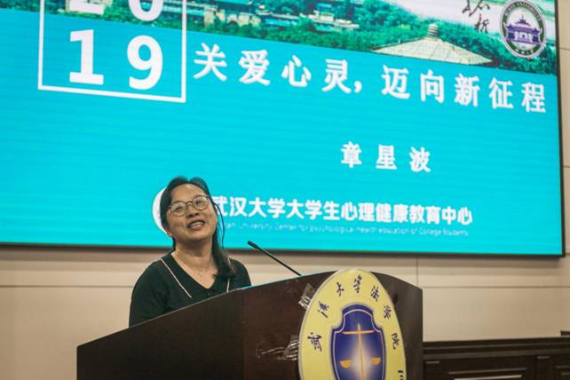 谈球吧体育