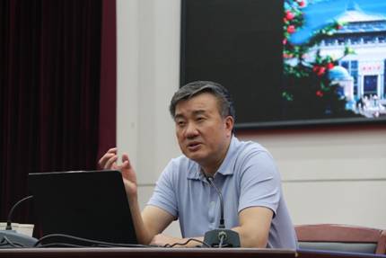 谈球吧体育