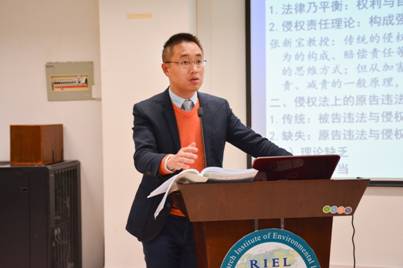 谈球吧体育