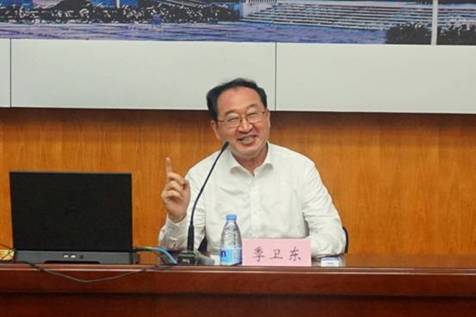谈球吧体育