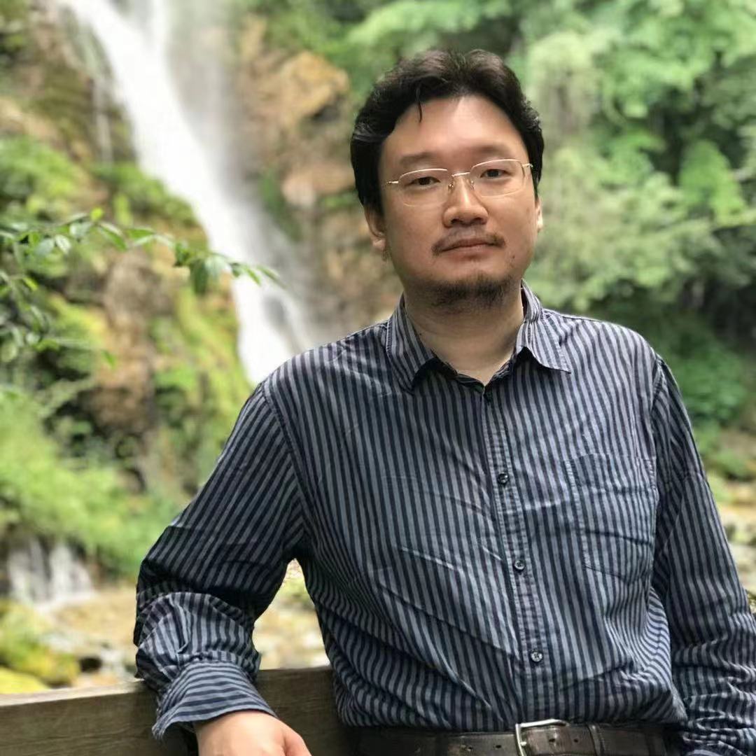 谈球吧体育