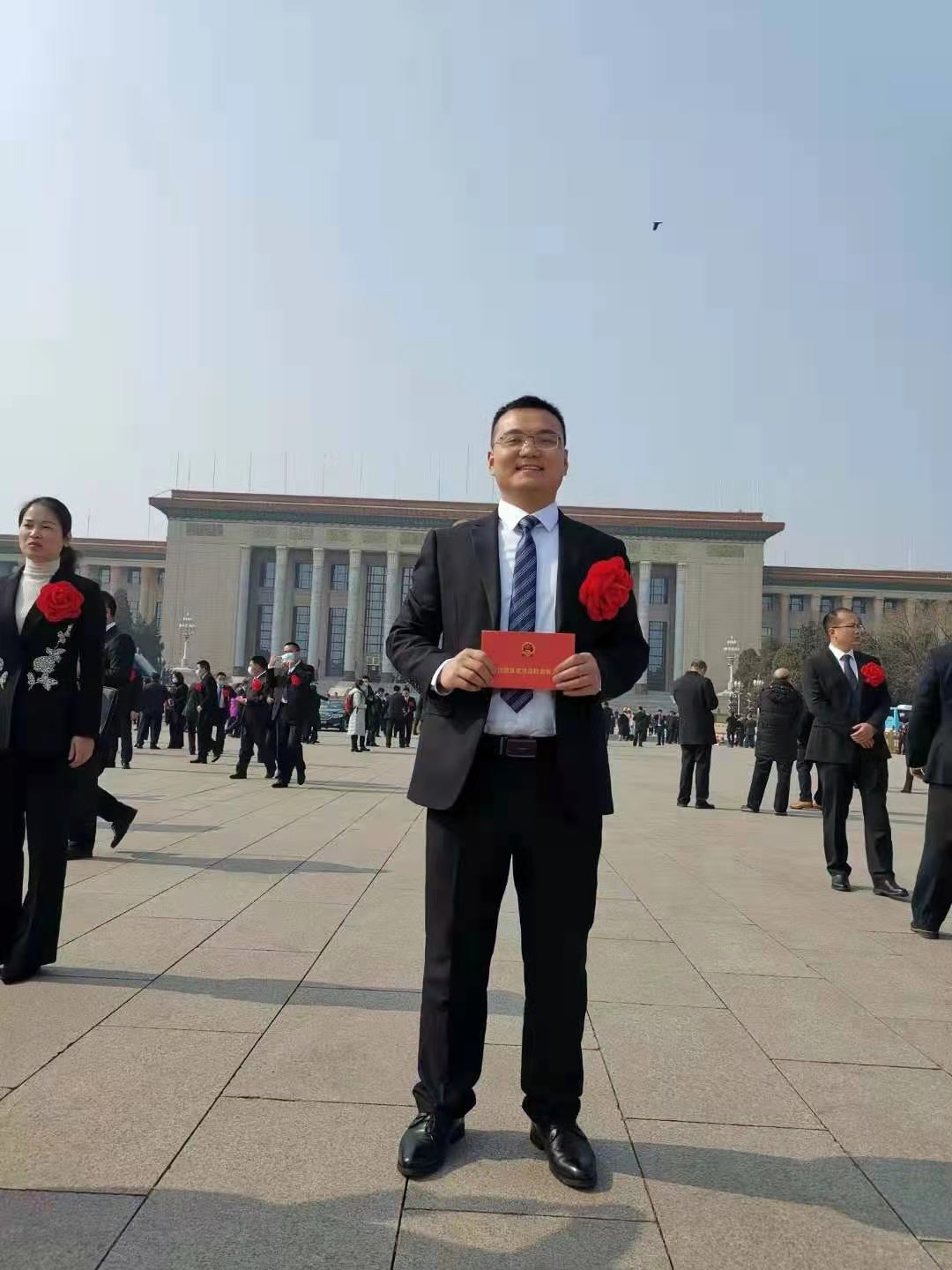 谈球吧体育