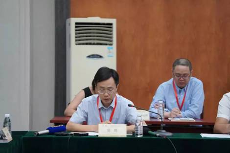 谈球吧体育