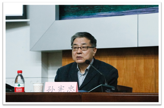 谈球吧体育