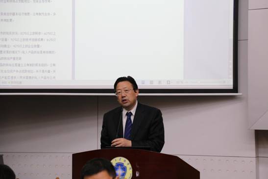 谈球吧体育