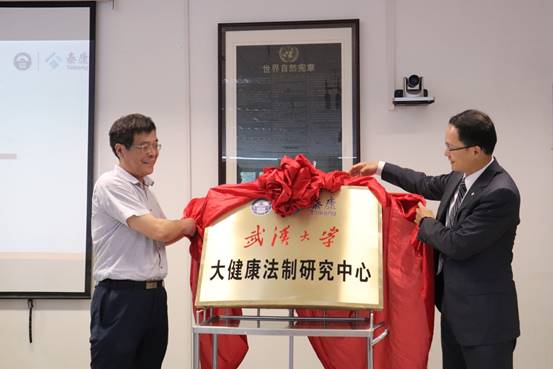 谈球吧体育