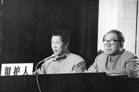 谈球吧体育