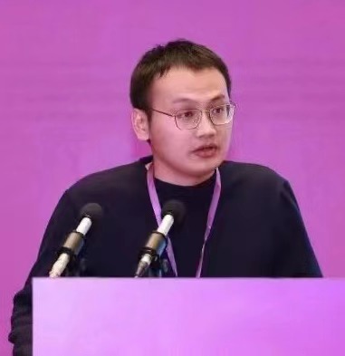 谈球吧体育