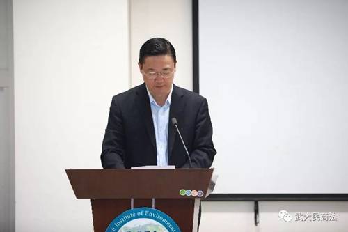 谈球吧体育