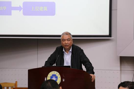 谈球吧体育