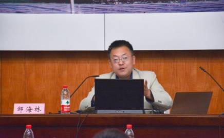 谈球吧体育