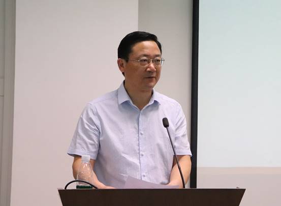 谈球吧体育