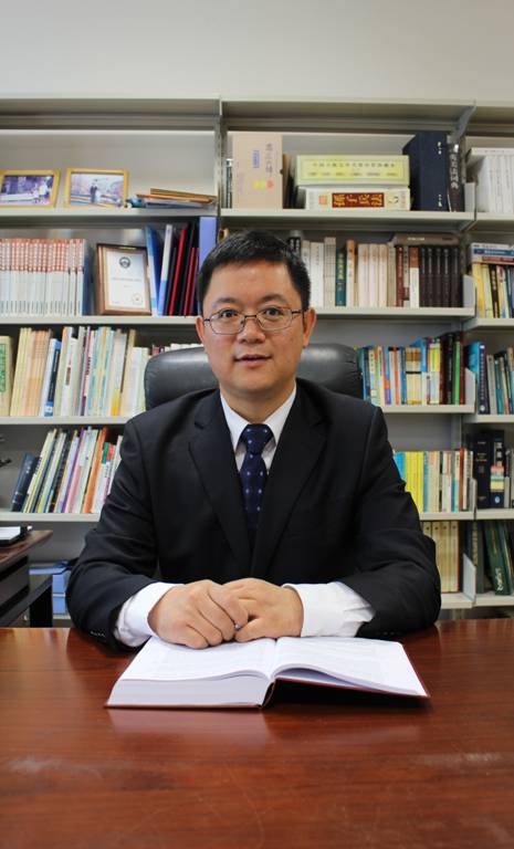 谈球吧体育
