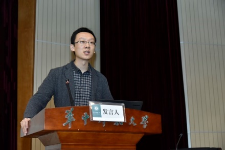 谈球吧体育
