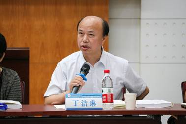 谈球吧体育