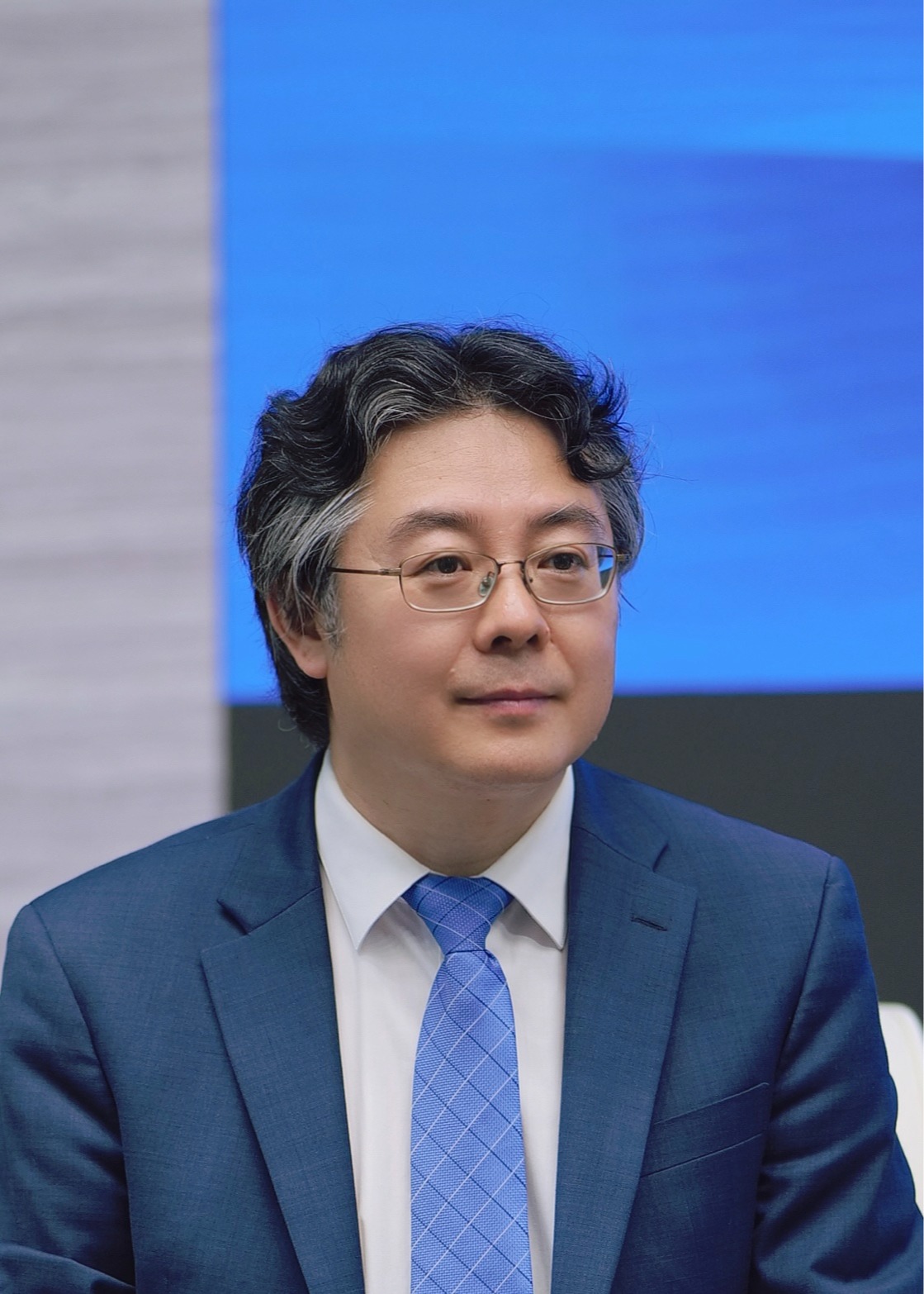 谈球吧体育