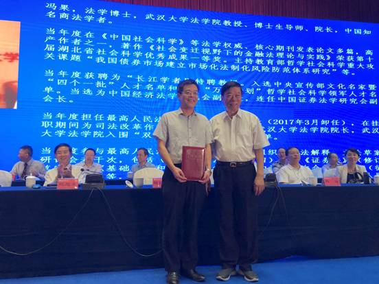 谈球吧体育